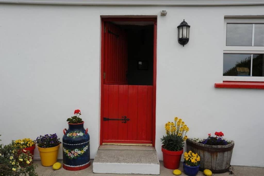 Red Stonecutters Cottage, Doolin Carrowauff Luaran gambar